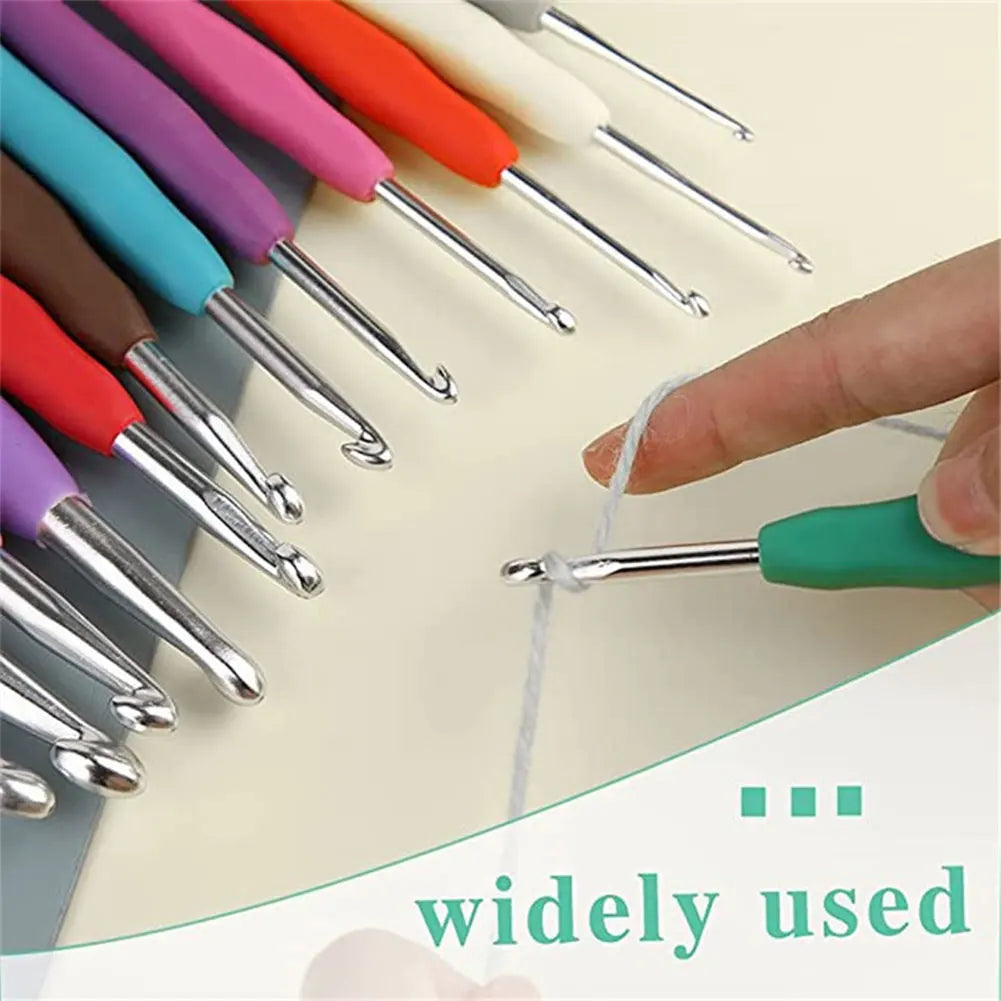 87pcs Crochet Hook Set with Case – Ergonomic Kit for Beginners & Crafters