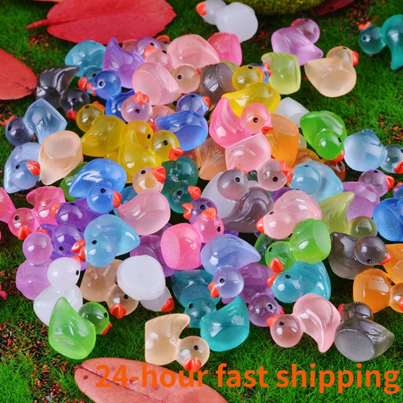 50–200pcs Luminous Mini Duck Figurines – Glow-in-the-Dark Fairy Garden Decor